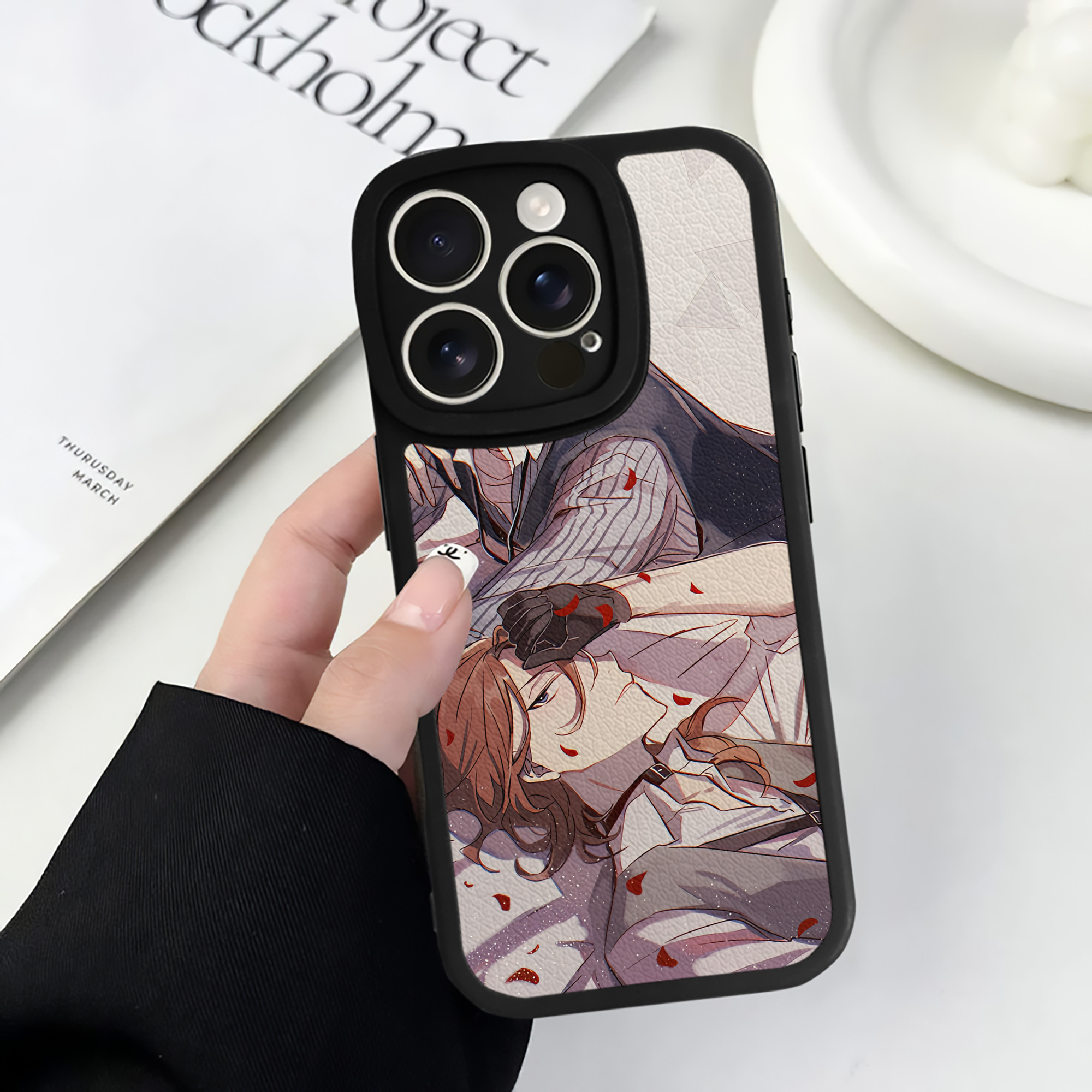 （画像用） 文豪ストレイドッグス Bungo Stray Dogs 【iPhone 16シリーズ対応】シリコンスマホケース（レザー調） 材質：シリコン